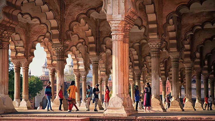 2-Days Taj Mahal Sunrise Tour with Fatehpur Sikri from Delhi