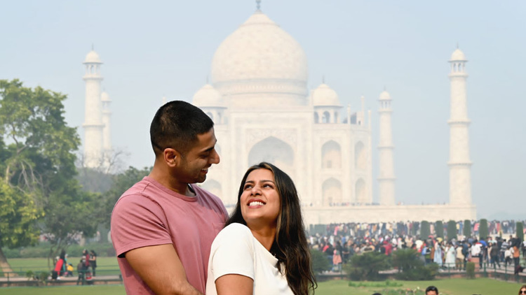 Taj Mahal Tour by Car from Delhi